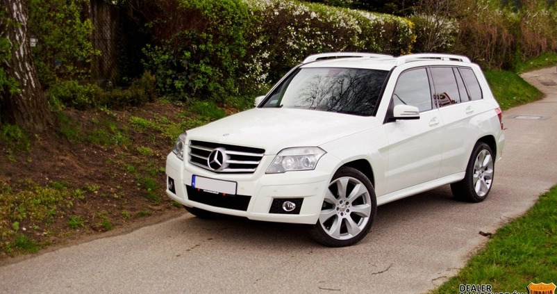 Mercedes-Benz GLK cena 55000 przebieg: 236000, rok produkcji 2011 z Gdynia małe 742